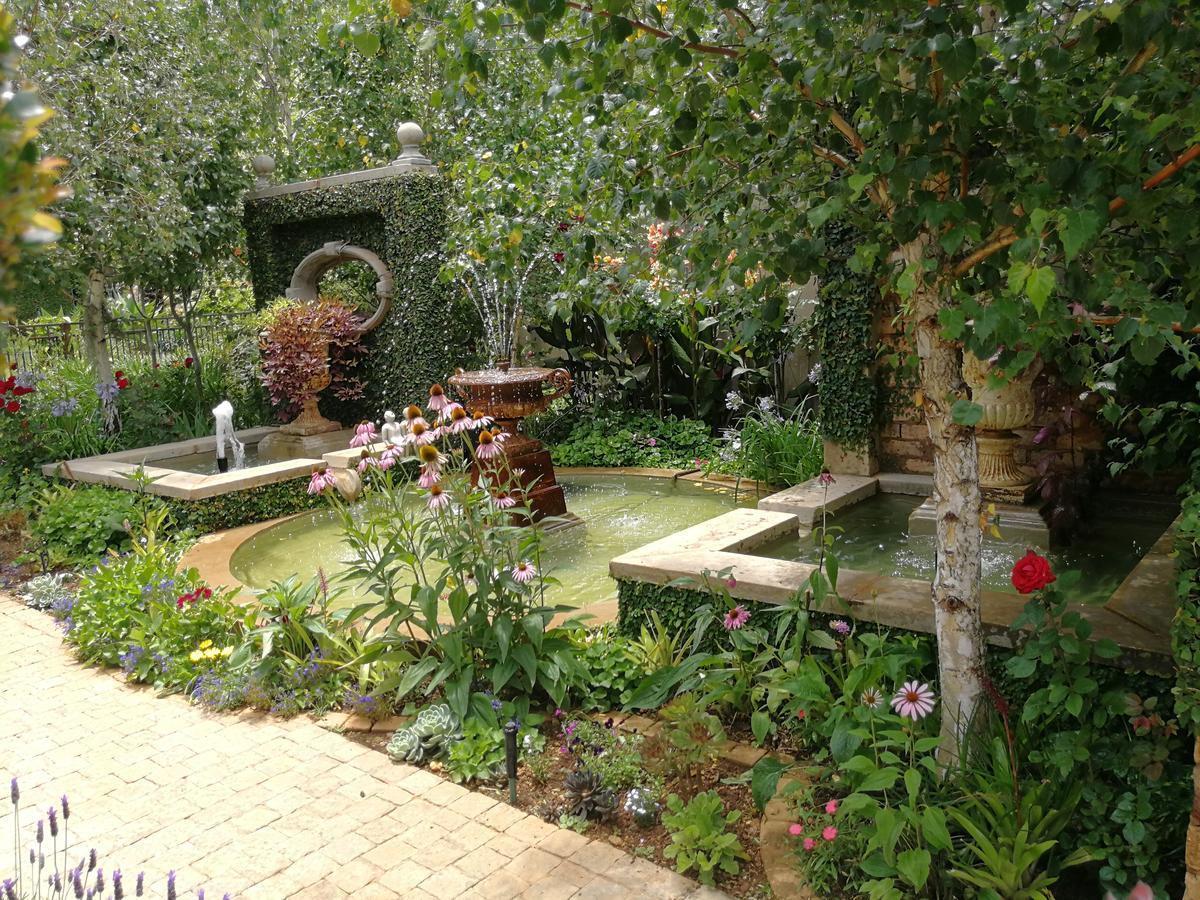 At 98 On Lynburn Guest House Pretoria Exterior photo